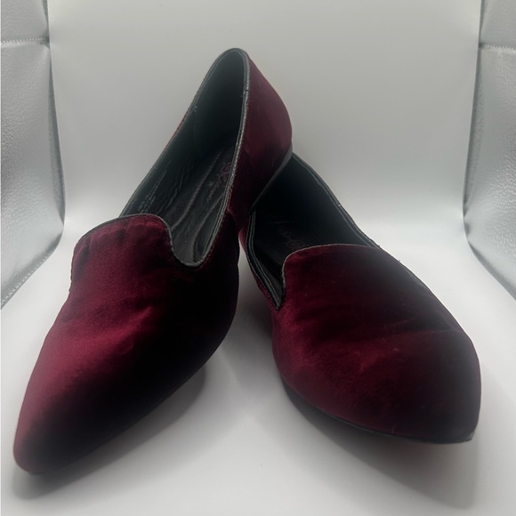 Born Crown Women’s Burgundy Velvet Loafers Sz 8 - Picture 10 of 10